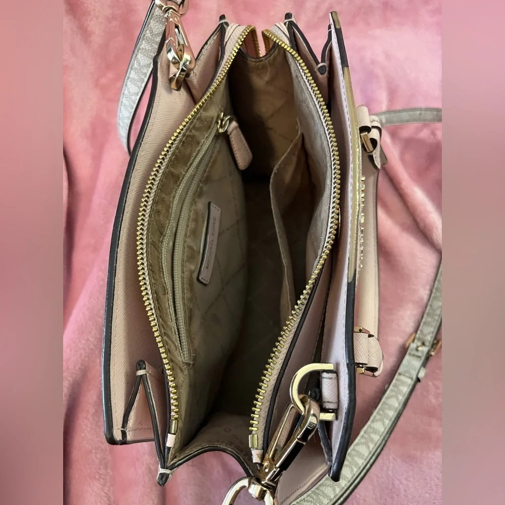 Michael Kors Crossbody Bag - Picture 10 of 12